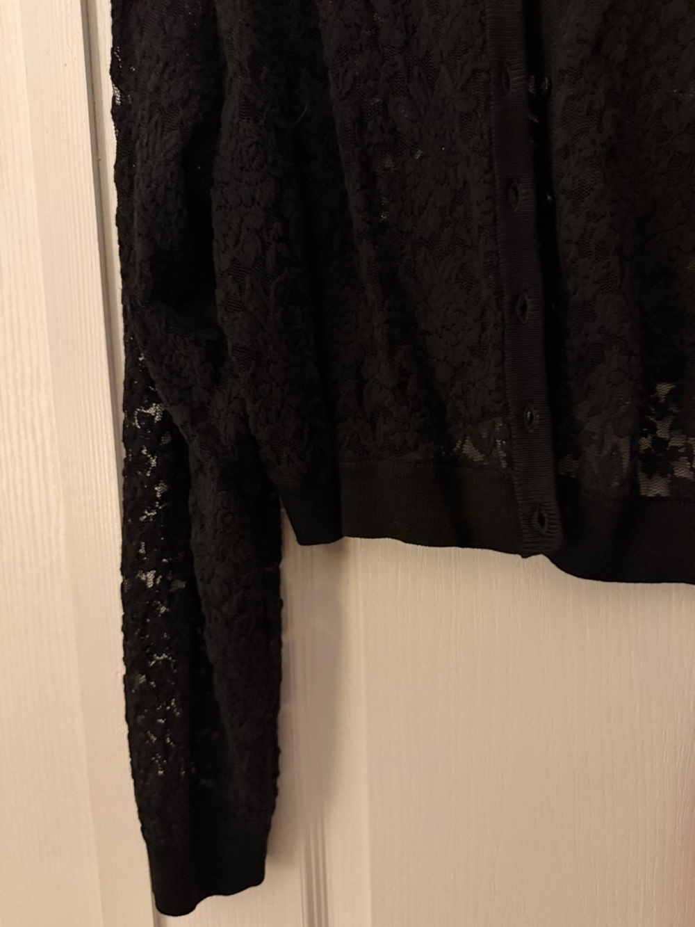 Torrid Black Sheer Floral Lace Button Front Cropped Cardigan Size 2X NWT - Picture 4 of 4